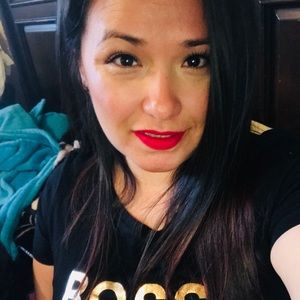 Meet your Posher, Ambar